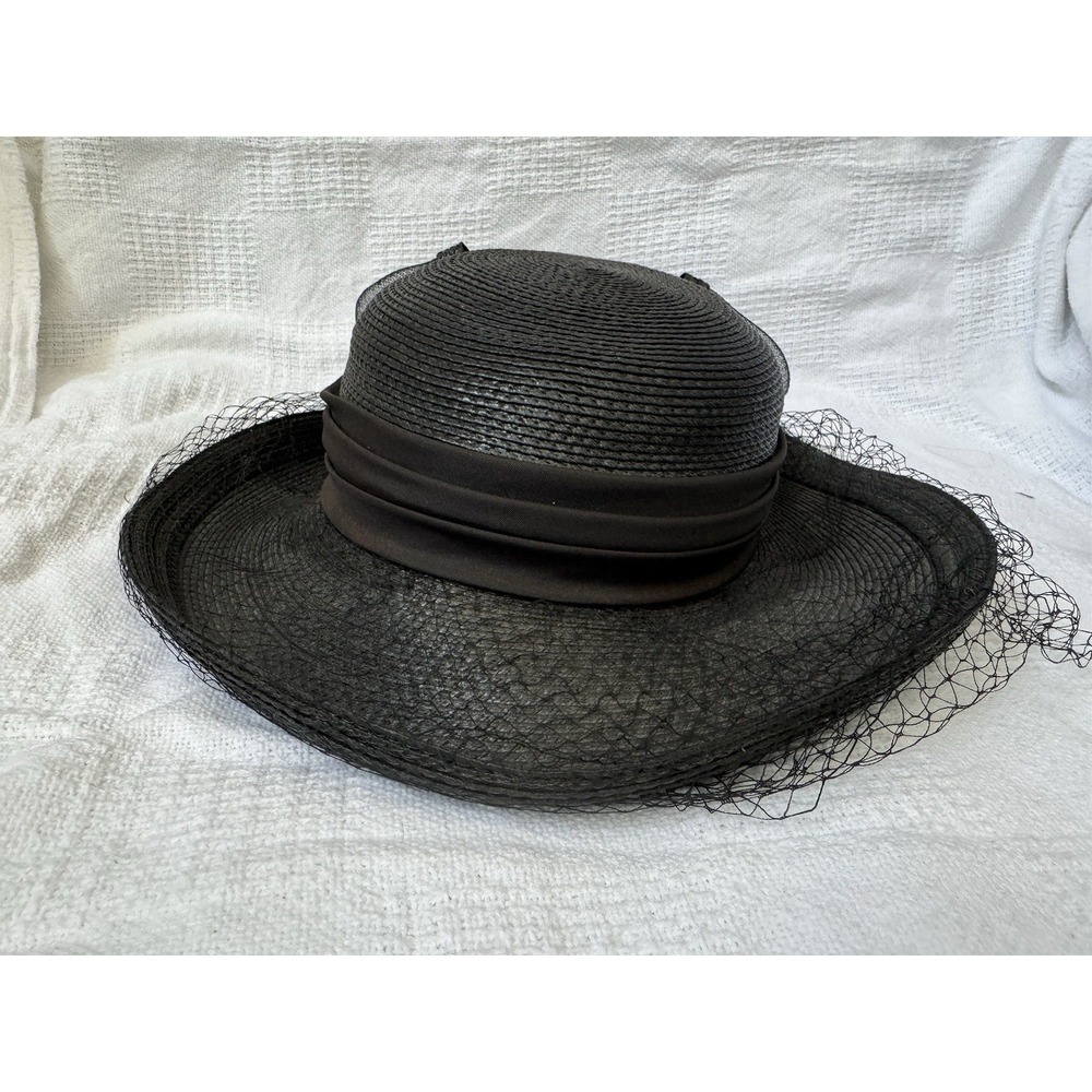 Designed by sylvia new york st. louis woman's black hat vintage